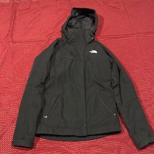 NorthFace 3 in 1 jacket. Size is XS. Black
